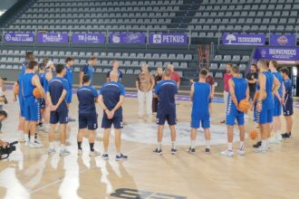 Foto de la plantilla del Palencia Baloncesto en su primer entrenamiento de la temporada